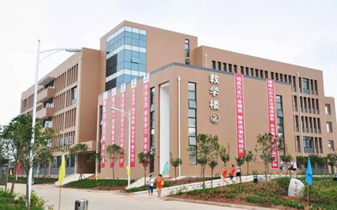 重庆城市管理职业学院人物形象设计专业介绍